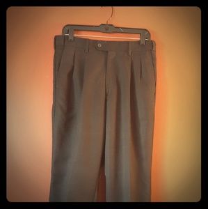 ● Perry Ellis Portfolio Pleated Dress Slacks ●